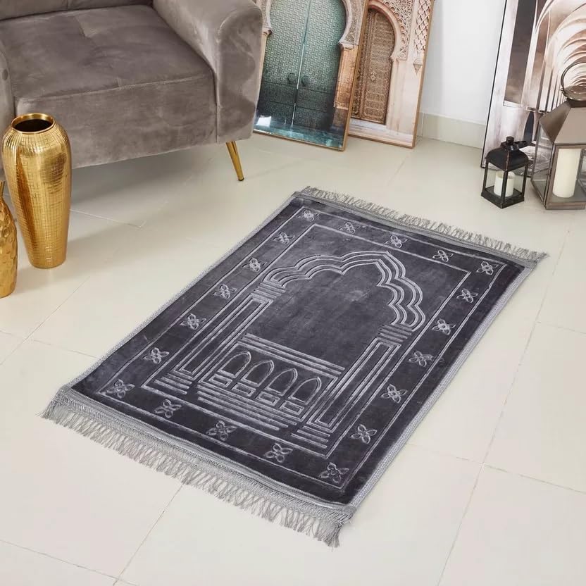 Prayer Mat Embossed Anti-Slip Velvet Top Prayer Rug for Umrah Hajj Ramadan 70 x 110 cm, Best Gift For Ramadan (Random Colors)