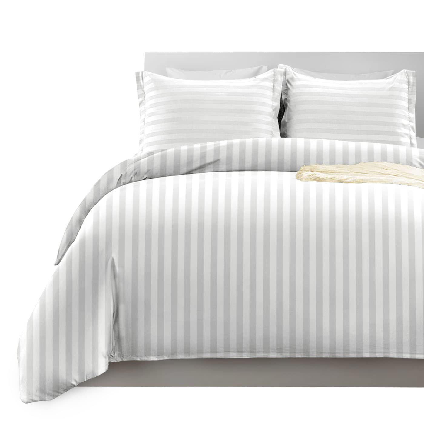 Imperial Rooms Super King Duvet Set Reversible Stripes Satin Bedding Set with Pillowcases Breathable Microfiber Duvet Covers (White 260x220 Cm) — image 1