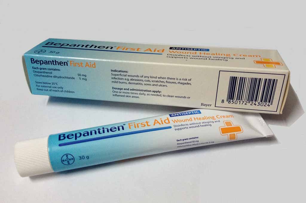 Bayer Bepanthen Bepanthen First Aid Cream Antiseptic Supports Wound