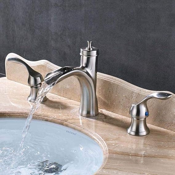 Grifo del fregadero Grifo doble de níquel cepillado Lavabo Montado en