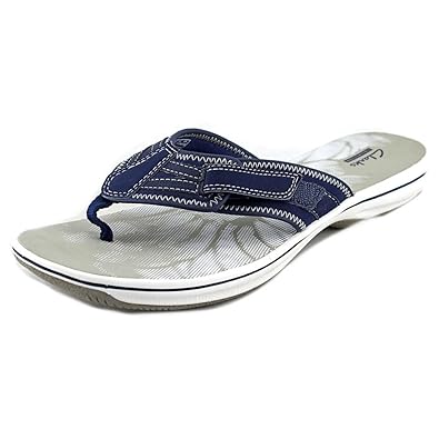 clarks collection women's brinkley athol flip flops