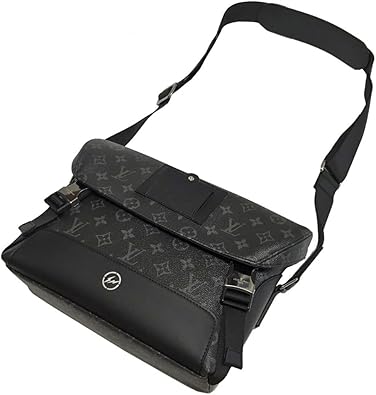 Amazon Louis Vuitton Fragment Design ルイヴィトン 16年秋冬 モノグラム エクリプス メッセンジャー ヴォワヤージュpm メンズ ショルダー メッセンジャーバッグ 限定 並行輸入品 Louis Vuitton ルイヴィトン ボディバッグ ワンショルダー