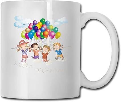 Amazon Co Jp マグカップ 白いセラミックカップの描画クリップアート風船で遊ぶビーチの子供たちmateriaaacebef 11gu秘書男性 女性面白いコーヒーカップ ホーム キッチン