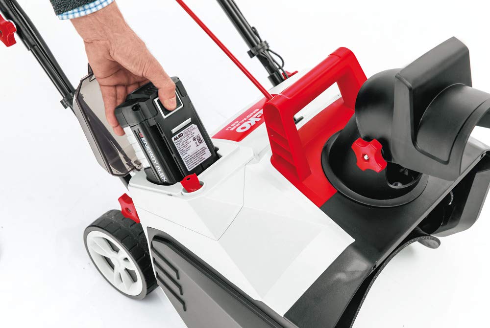 Schnee und Eis weg fräsen