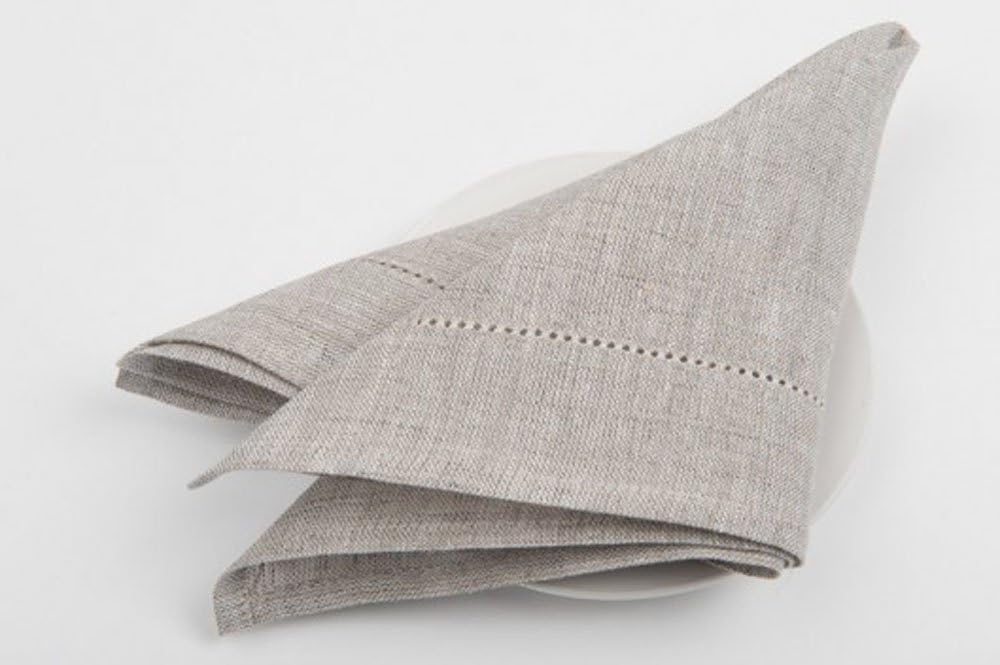 Linen Fashion: LIGHT GREY 100% LINEN NAPKIN WITH HEMSTITCH (24cm x 24cm- 9.4“ x 9.4“)