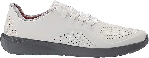 white and grey tennis shoes