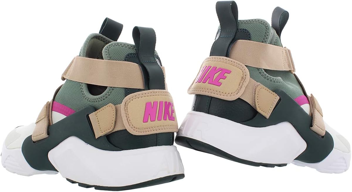 Amazon Com Nike Women S Air Huarache City Low Running Shoe Road Running