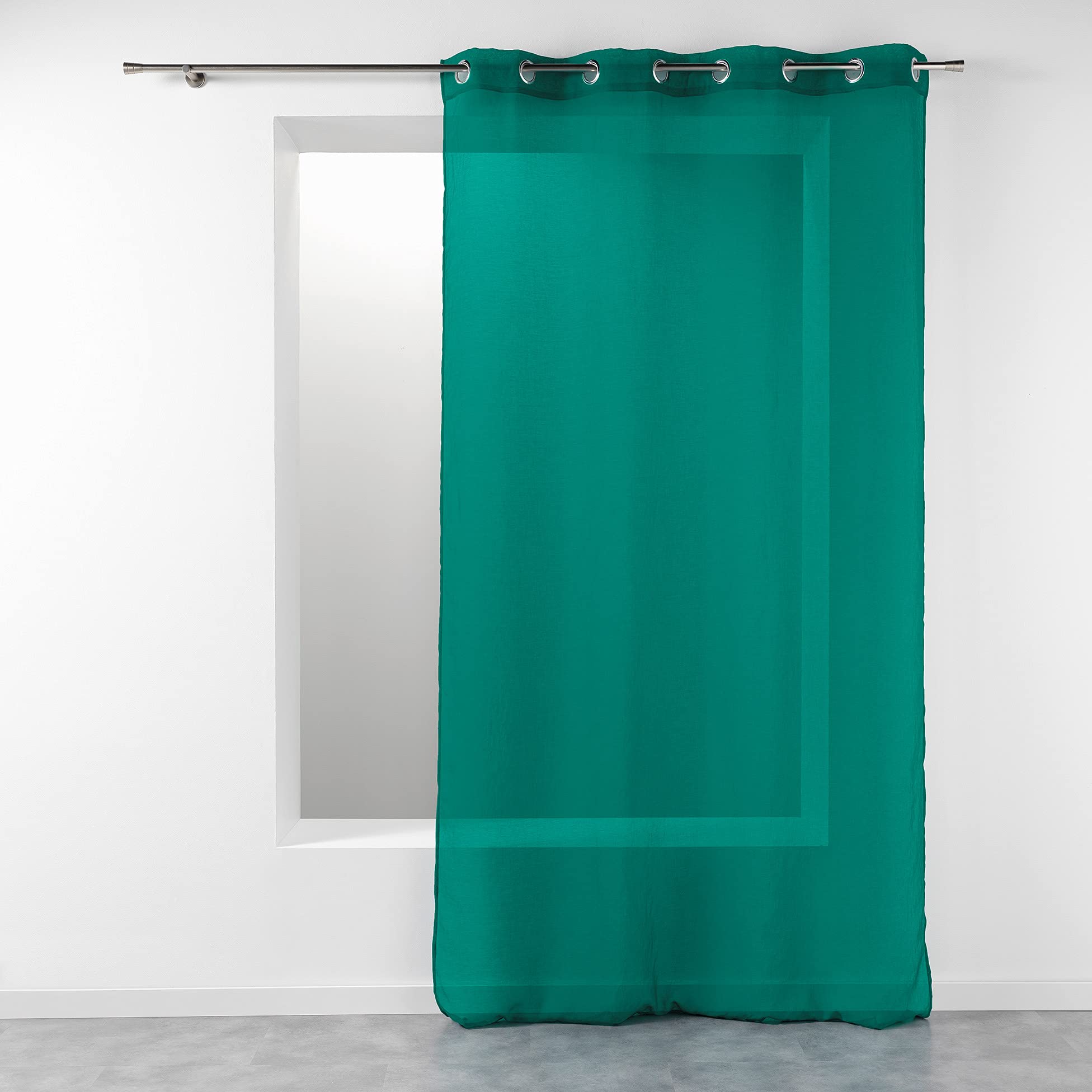 Douceur d'Interieur 140 x 240 cm Eyelet Curtain, Green