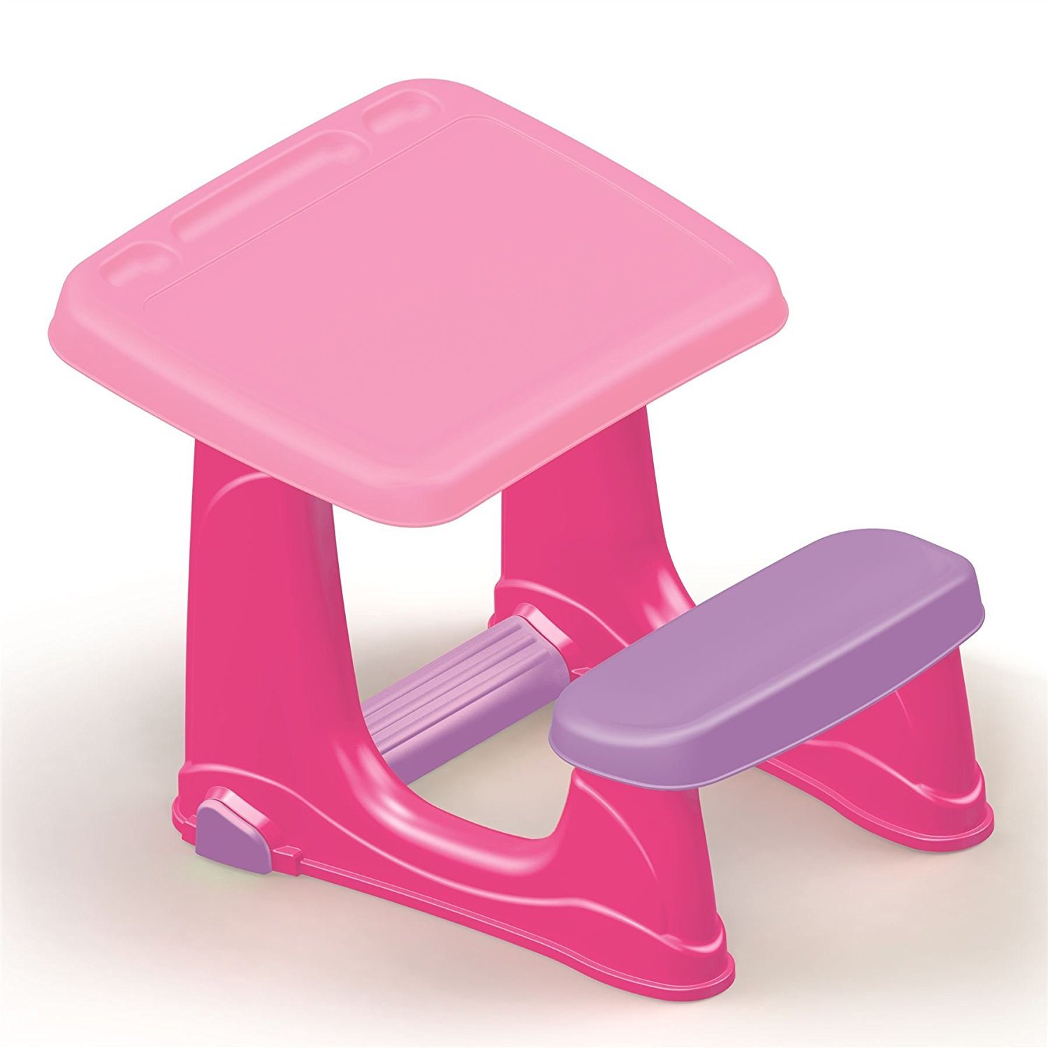 dolu table and chairs