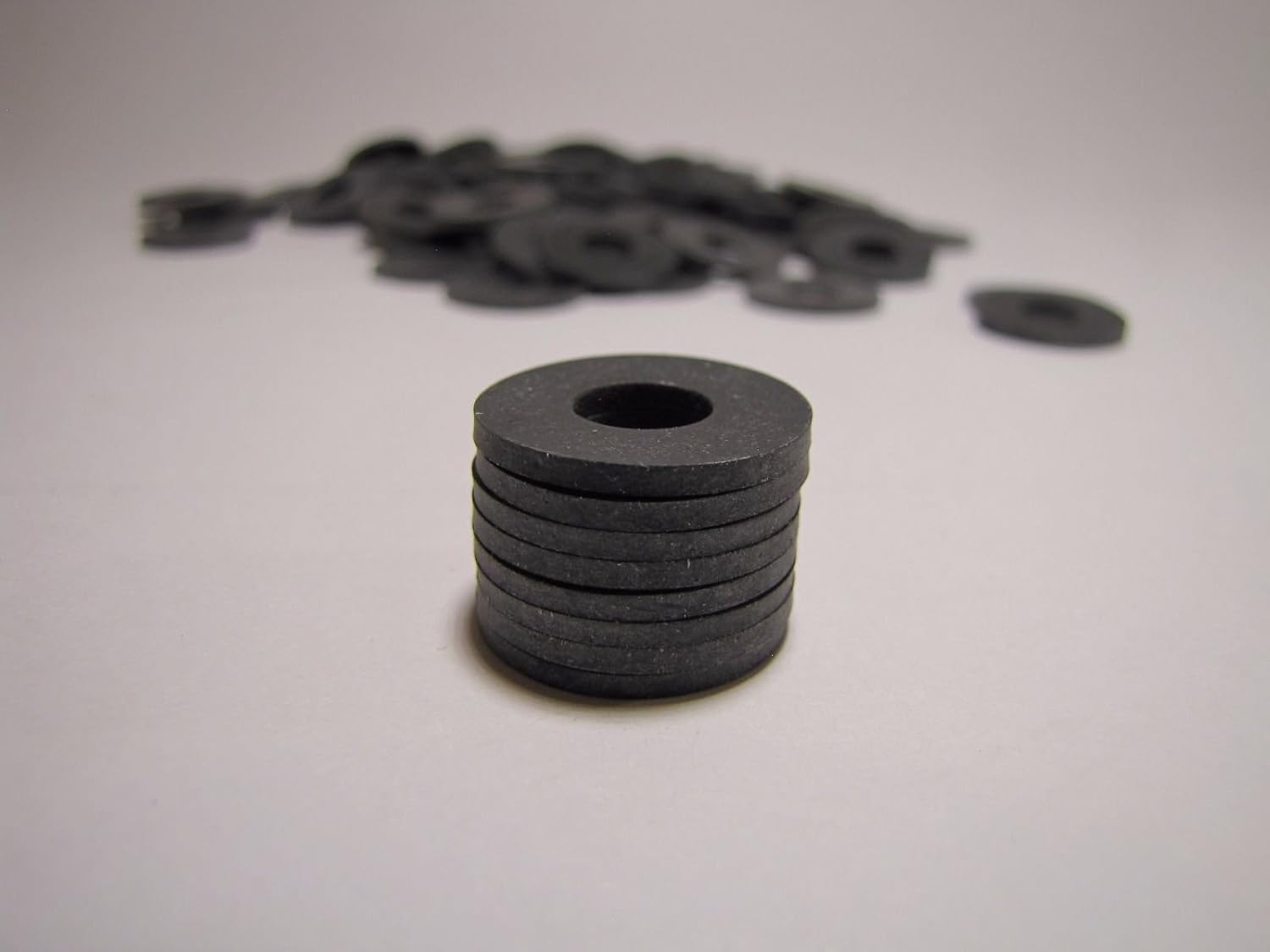 (100) EPDM Rubber Washers 3/4 X 5/16 X 1/16 Inch Rubber Washers 5