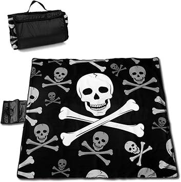 Amazon 髑髏 ドクロ ブラック ピクニックマット レジャーシート ファミリー レジャーマット 折りたたみ クッション 持ち運び おしゃれ 花火大会 運動会 遠足 キャンプ 145 150cm 2 6人用 Toni レジャーシート