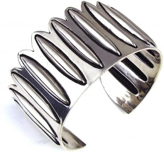 Amazon Co Jp エスビージー Sbg メンズ オーバル バングル ブレスレット アクセサリー ジュエリー シルバー ペア 小物 Free フリーサイズ Sil シルバー 服 ファッション小物