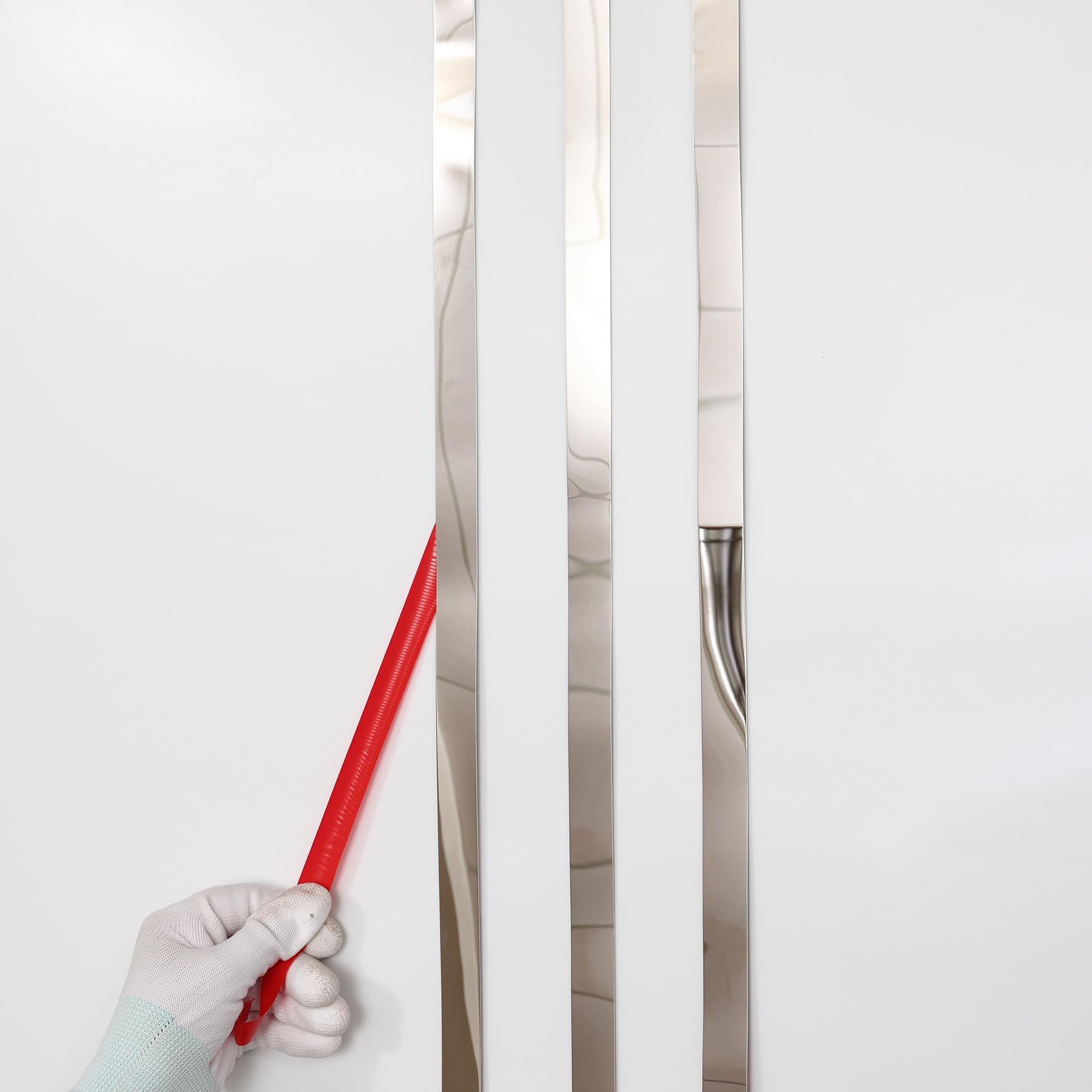 Taaizau Silver Metalized Mirror-Like Finish Molding Trim, Peel and Stick Strip for Mirror Frame, Wall, Fireplace and Home DIY Decoration (10m x 2cm)