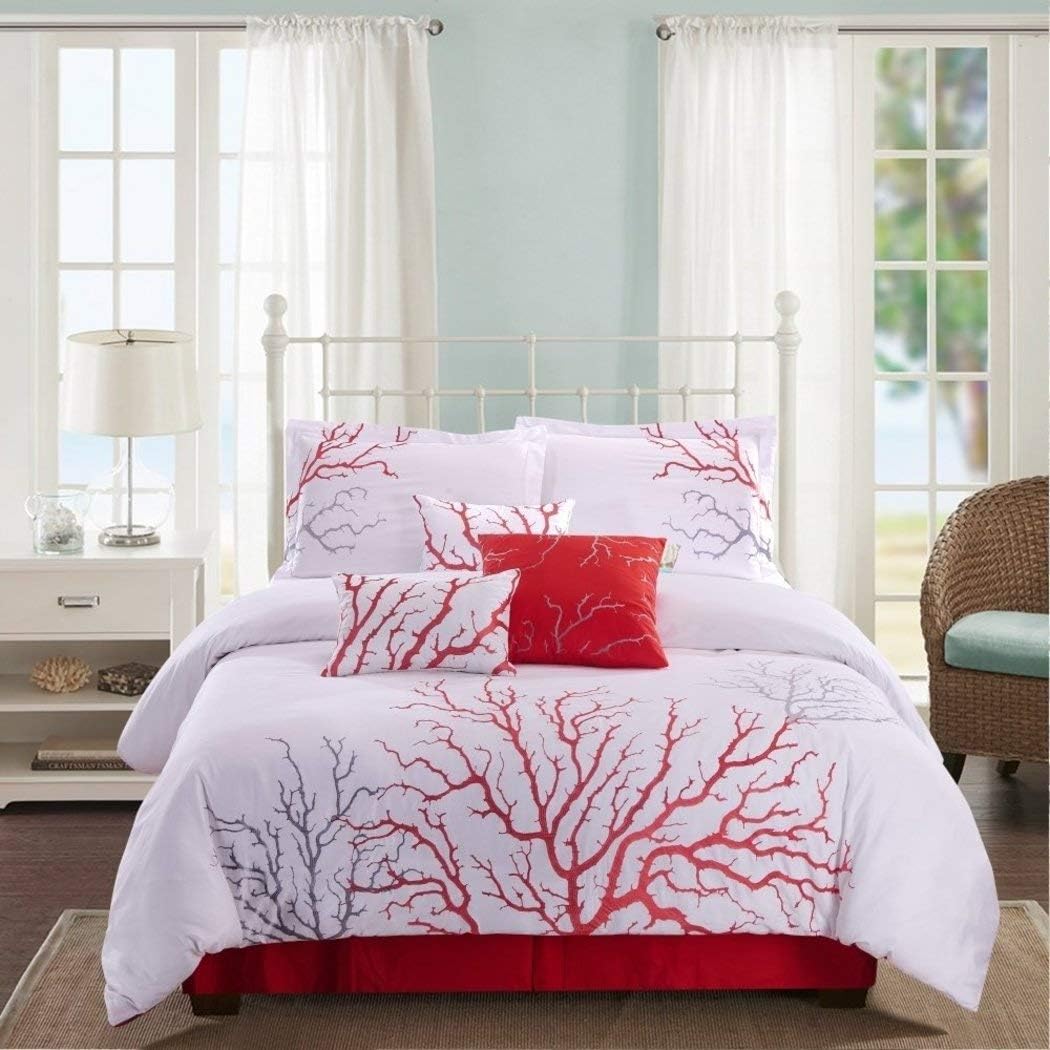 Download Muebles de dormitorio blanco costera Desktop Wallpaper Free
