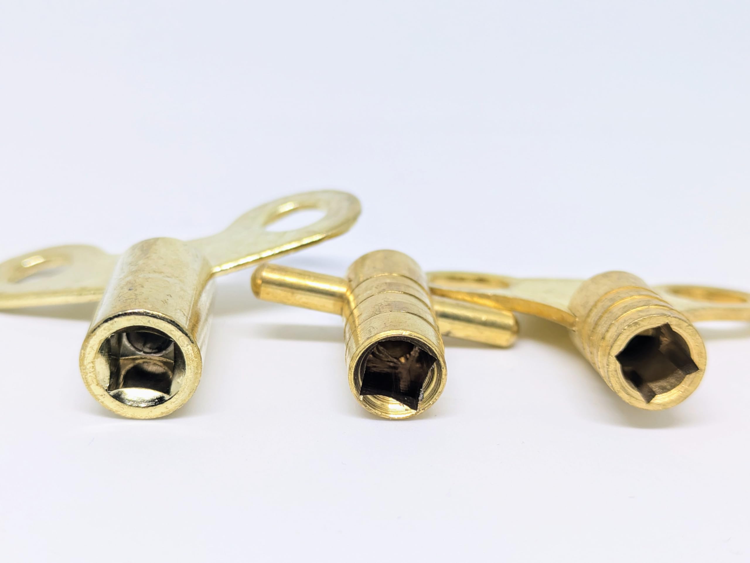CyberSunrise® Solid Brass Radiator Bleed Keys – 3-Pack Universal Square Socket Keys for Radiator Air Venting – Heavy-Duty Valve Bleeding Tool for Homeowners & Plumbers