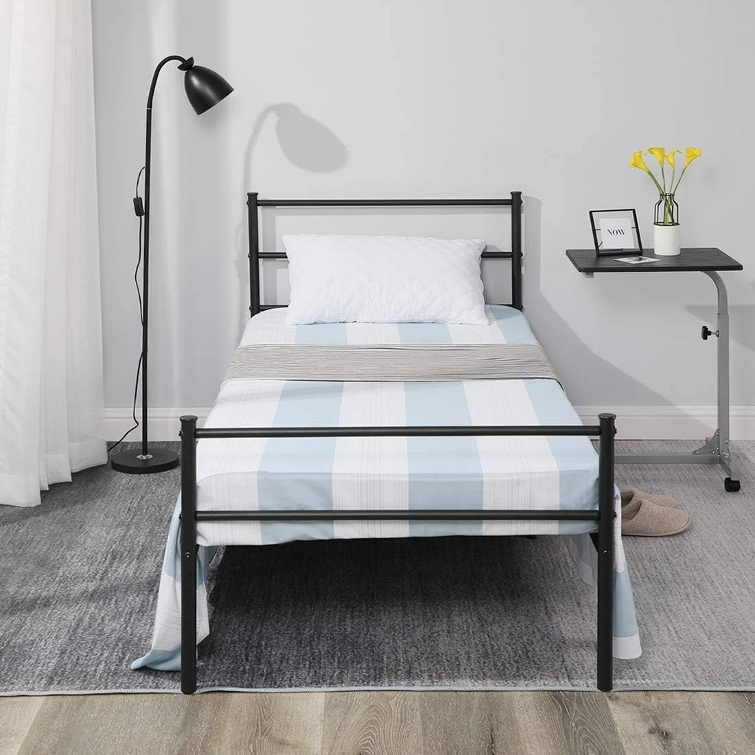 Aingoo Single Bed Frame Metal 3ft Bed Solid Bedstead for Adults Teenager Kids Fits for 90 * 190 cm Mattress, Black
