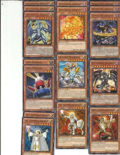 yugioh deck chaos dragon YUGIOH Tournament Ready Chaos Dragon Deck with Complete Extra & Side Deck  and Exclusive Phantasm Gaming Token : Amazon.com.mx: Juguetes y Juegos main image 1