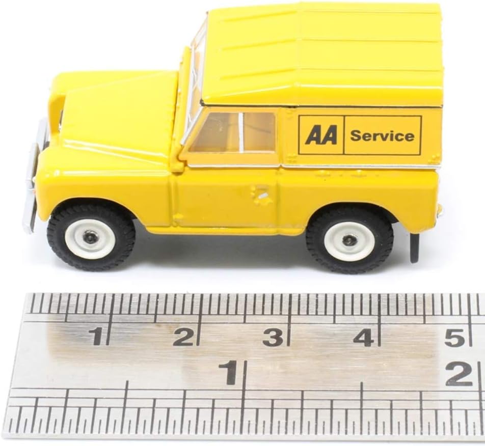 Oxford Diecast 1:76 Land Rover Series III Hard Top AA Collectable model 76LR3S002 - Image 5