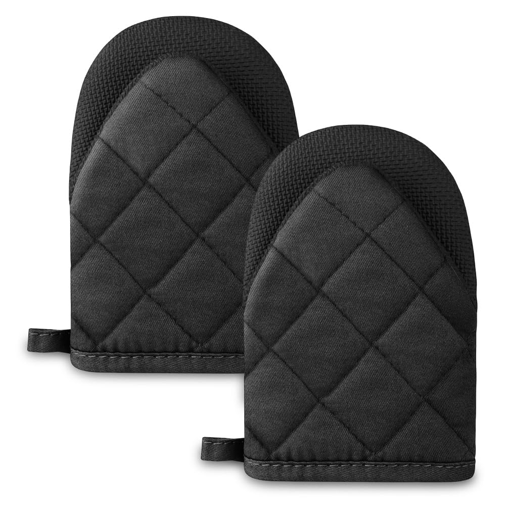 AUAUY 1 Pair Short Neoprene Cotton Oven Mitts, Black, With Non-Slip Surface And Hanging Loop, Cute For Cooking, Baking And Grilling