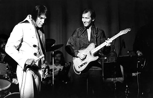 WonderClub Elvis Presley Performing with James Burton Photo Print (8.5" X  11"): Amazon.fr: Cuisine & Maison