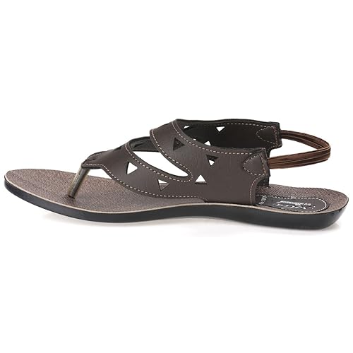 paragon solea chappal price