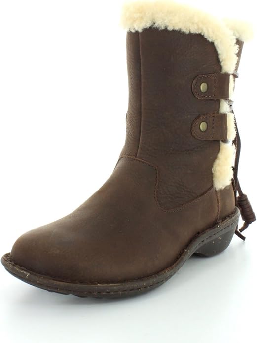 Amazon.com | UGG Women's Akadia | Mid-Calf