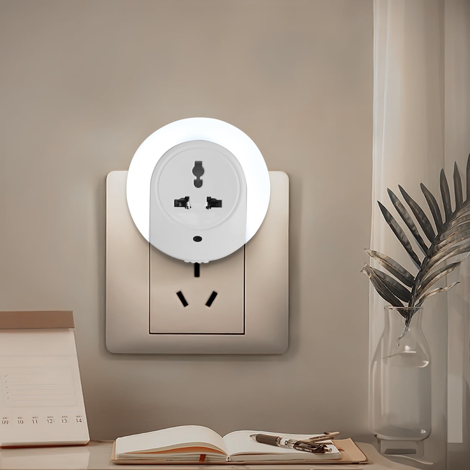 Night Light Plug in Wall, with Dusk to Dawn Photocell Sensor LED Night Light with Socket Warm White 3000K Plug in Wall Light Children's Bedrooms Hallways