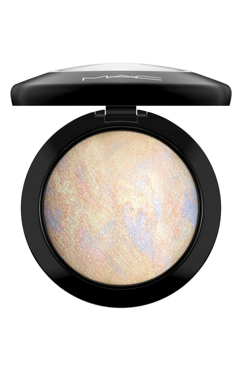MAC Mineralize Skinfinish Powder LIGHTSCAPADE