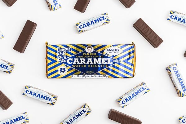 TUNNOCK’S DARK CHOCOLATE CARAMEL WAFERS 8 PACK OF 30G