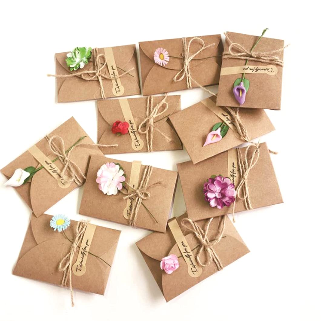 Rolin Roly 10Pcs Greeting Card,DIY Handmade Retro Kraft Paper Blank Fancy Envelopes Dried Flowers Decorated Postcard for Christmas Anniversary Birthday Valentine's Day (Random Delivery) V