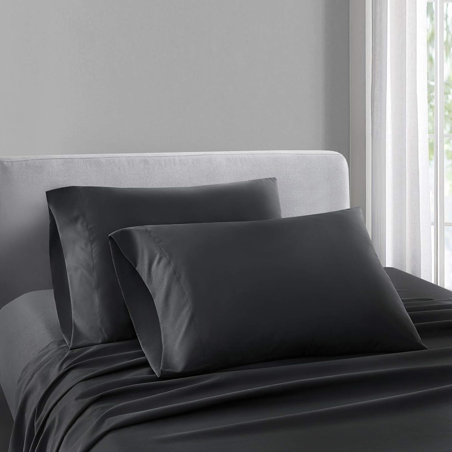 SHALALA NEW YORK Bed Sheet Set (4 Piece) - Soft Brushed Microfiber – Wrinkle Free and Hypoallergenic - 1 Fitted Sheet (14 Inch Deep Pocket) 1 Flat Sheet 2 Matching Pillowcases (Black, Queen): Home & Kitchen