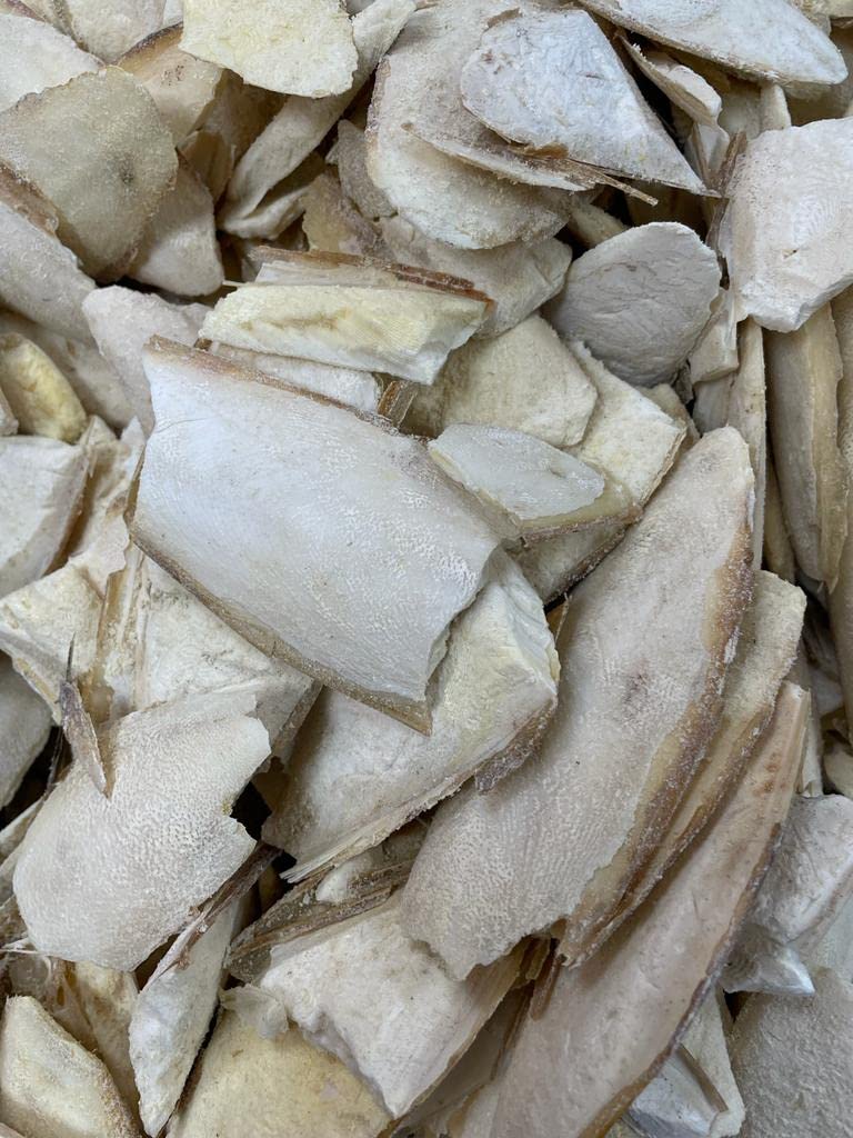* Special * Broken Cuttlefish Bone 1kg Cage Birds Reptiles etc