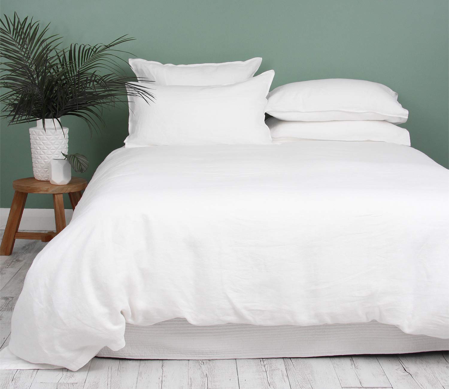 Queens Land Home 100% Brushed Cotton Flannelette Sheet Set, Fitted Sheet, Flat Sheet, 2x Pillowcases Bed Sheet Set available in (White, Double)
