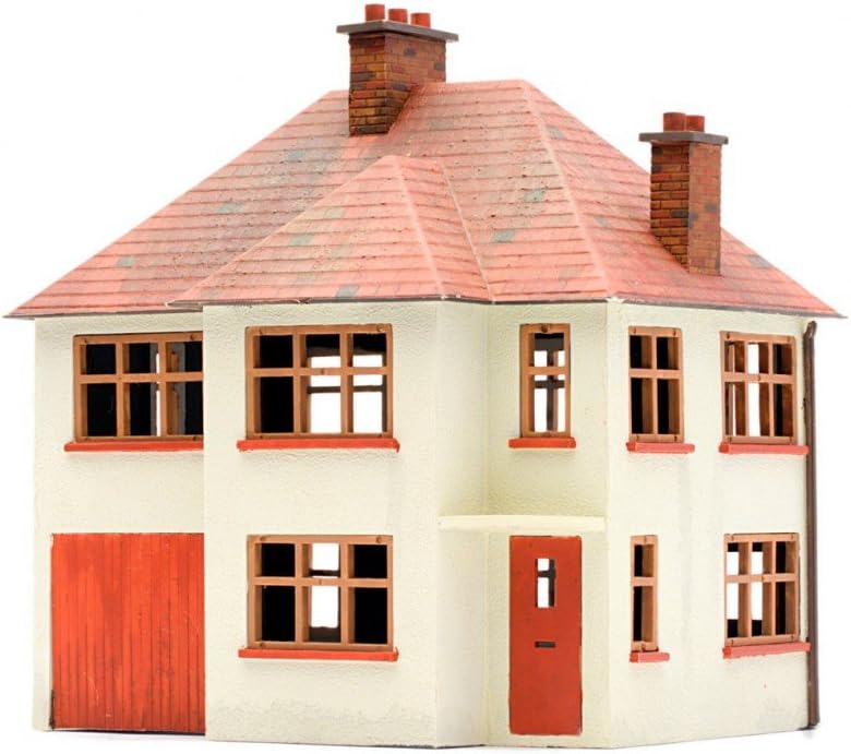 Dapol Model Railway Detached House Plastic Kit - OO Gauge 1/76, White and Red, 1:76