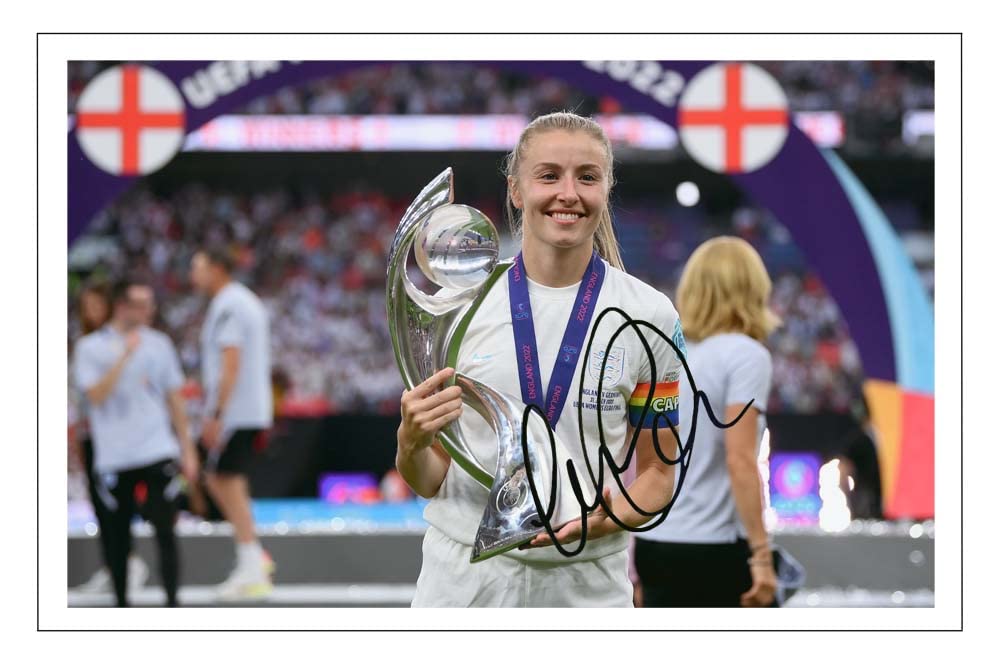Leah Williamson England Lionesses Euro 2022 Winners Signed 12x8 Inch Photo Print With Pre Printed Signature M Autograph Gift