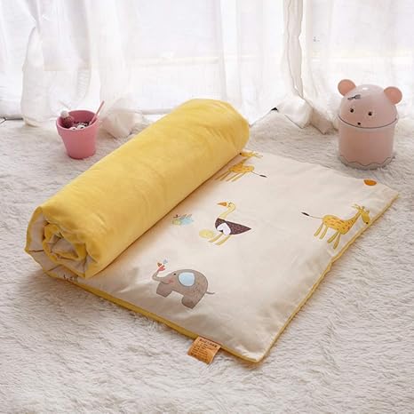 Amazon Co Jp 赤ちゃん 気 睡眠のパッド 布団 畳マット マットレス 漫画 ベビーベッド 太陽マット 幼稚園 通気性 マットレス パッド 子供のため G 60x135cm 24x53inch ホーム キッチン