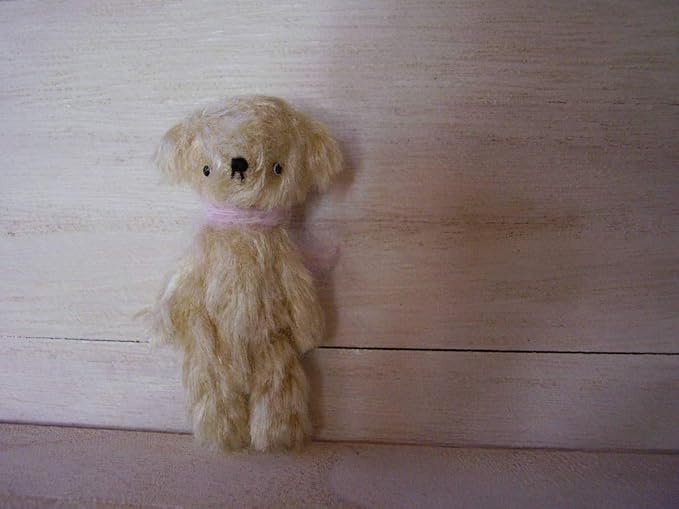 Amazon クマ アイボリー ５ ５センチ ミニチュア テディベア 小さなぬいぐるみ ブライス ぬいぐるみ ホビー