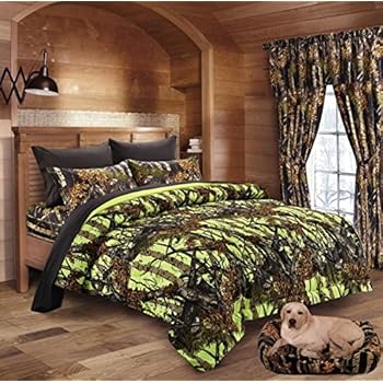 Amazon.com: 20 Lakes Neon Green Lime Camo Comforter, Sheet
