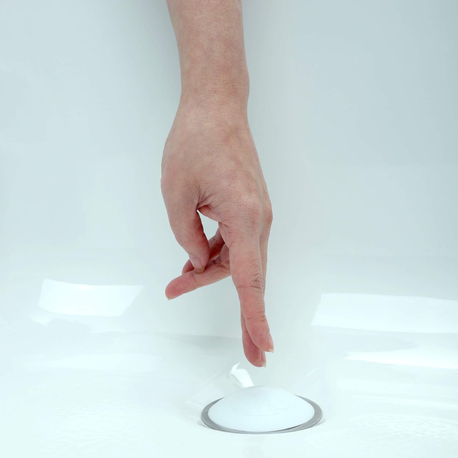 SlipX Solutions Snug Plug Bath Drain Stopper Seals Tightly Around Drain (Fits 1.5 Inch Open Drains, Great for Tubs, Easy Push Open/Close Design): Home & Kitchen