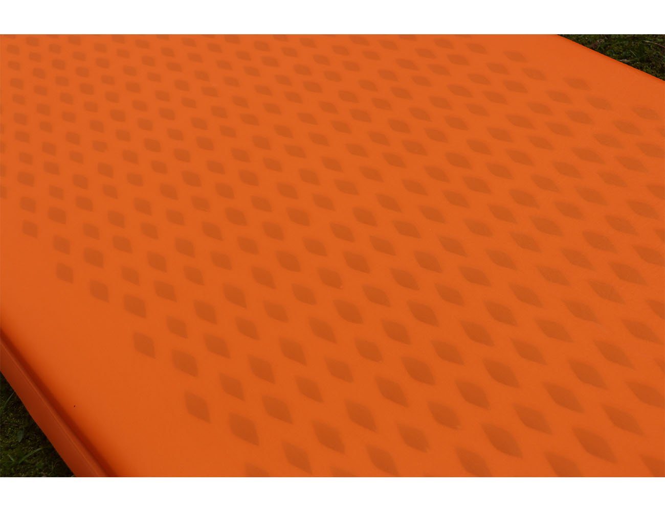 Luxe Tempo Ultralight Self Inflating Sleeping Pad Backpacking 38 oz Foam Camping Mattress Mat for Thru-hike Full Length Camping Mattress 1.5 in.