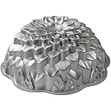 Nordic Ware Chrysanthemum Bundt Pan