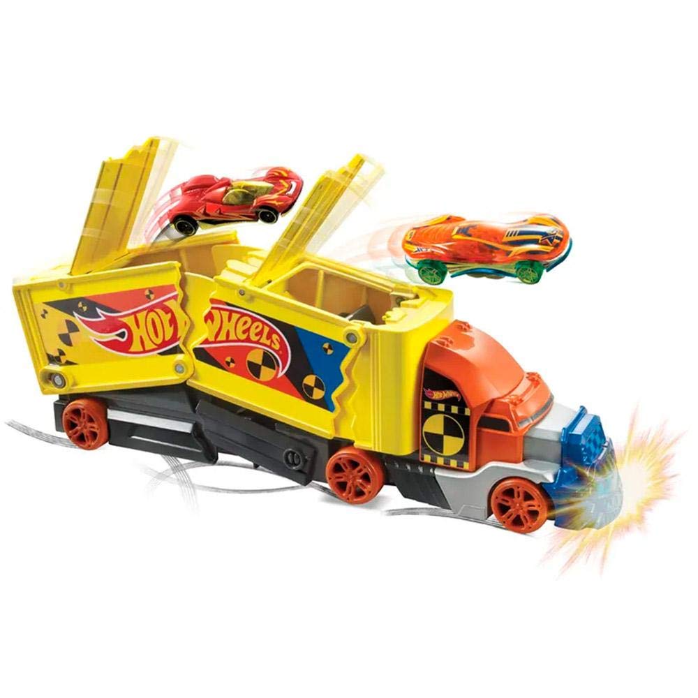 Hot Wheels GCK39 Crashing Stunt Rig with 1 Car GBF97