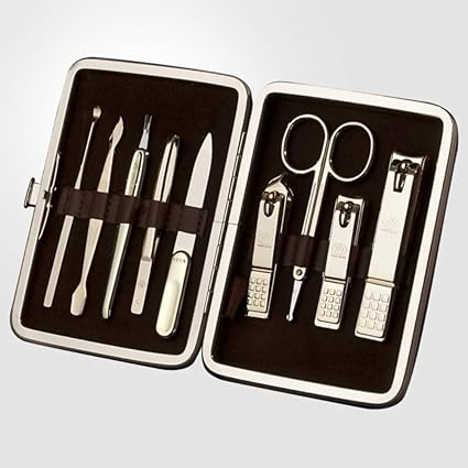 three seven manicure set gold