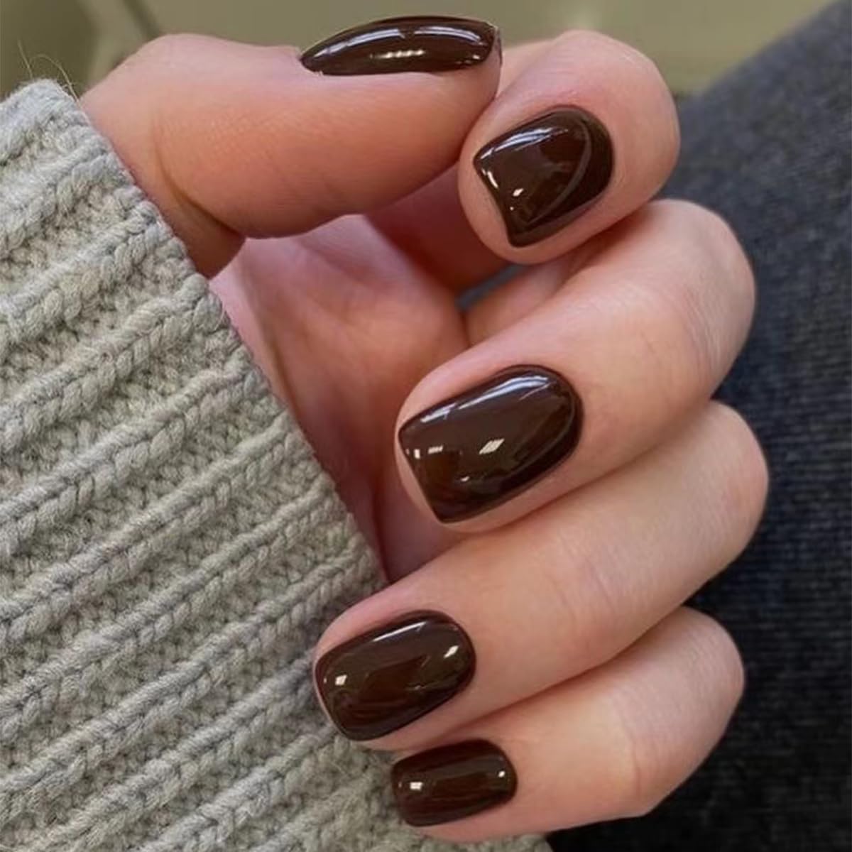 Short Press on Nails Square Shaped Fake Nails Brown False Nails Pure Dark Brown Glue on Nails Full Cover Acrylic Nails Cute Stick on Nails Simple Reusable Artificial Nails for Nail Manicure Decoration