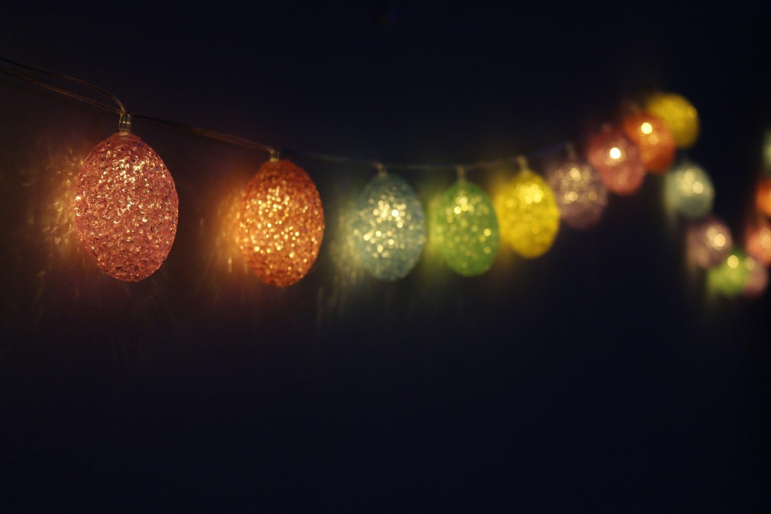JULYFIRE LED Christmas Ball String Lights 20 LED 7 Ft Starry Lights, Waterproof Battery Operated Multi Color Lamp for Party Home Decor Festival Bedroom, 2 Lighting Modes