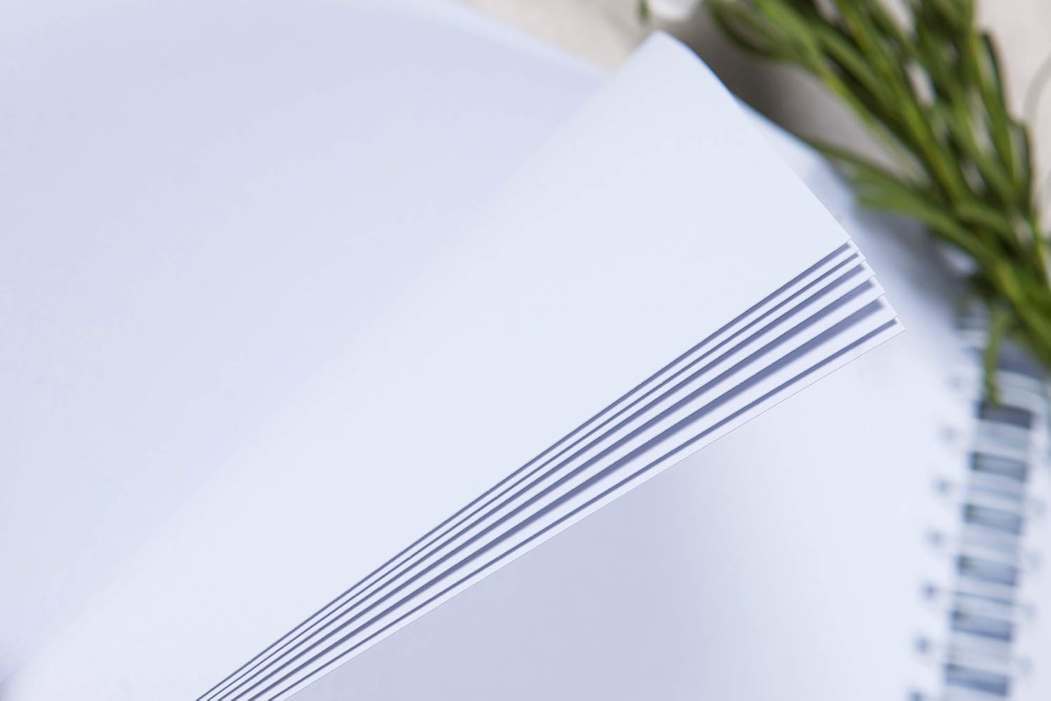 potricher 12.2 x 8.5 Inch Hardcover Kraft Blank Page DIY Scrapbook Photo Album, 80 Pages (40 Sheets) Wedding Anniversary Family Small Scrapbook Photo Album (White)