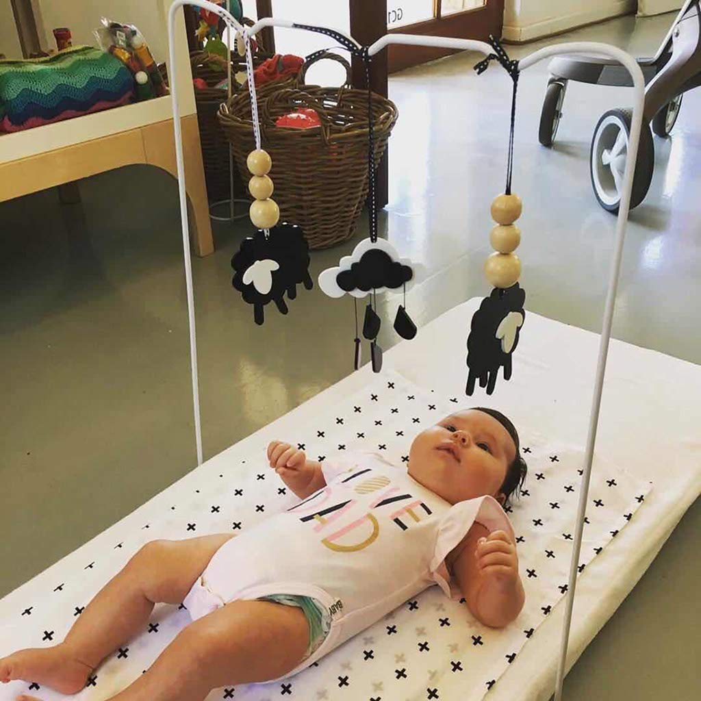 Pendentif Bebe Avec Perles Bois Bebe Sans Bpa Accessoire De Gym Pour Poussettes Jouet Lit Bebe Voyage Ananas Manyo 3 Pcs Portique Deveil Bebe Portique Dactivites Jeux De Plein Air Et Sports Aires