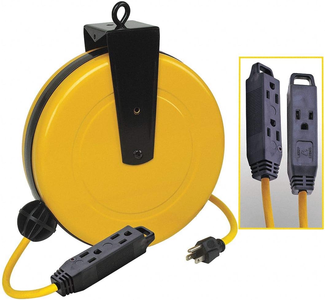 LUMAPRO 125VAC General Purpose Retractable Cord Reel; Number of Outlets: 3, Cord Included: Yes