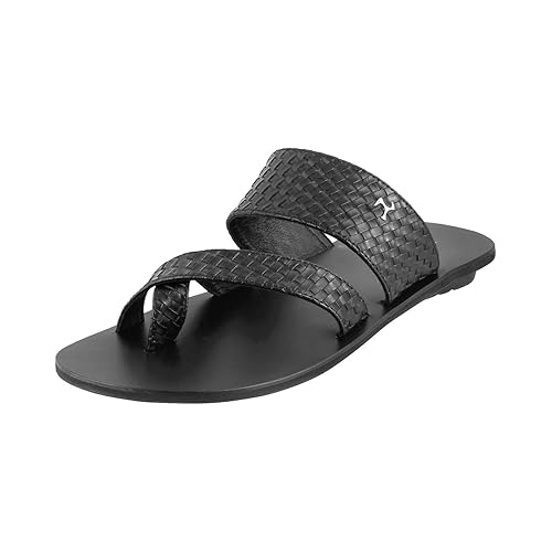 mochi leather chappals
