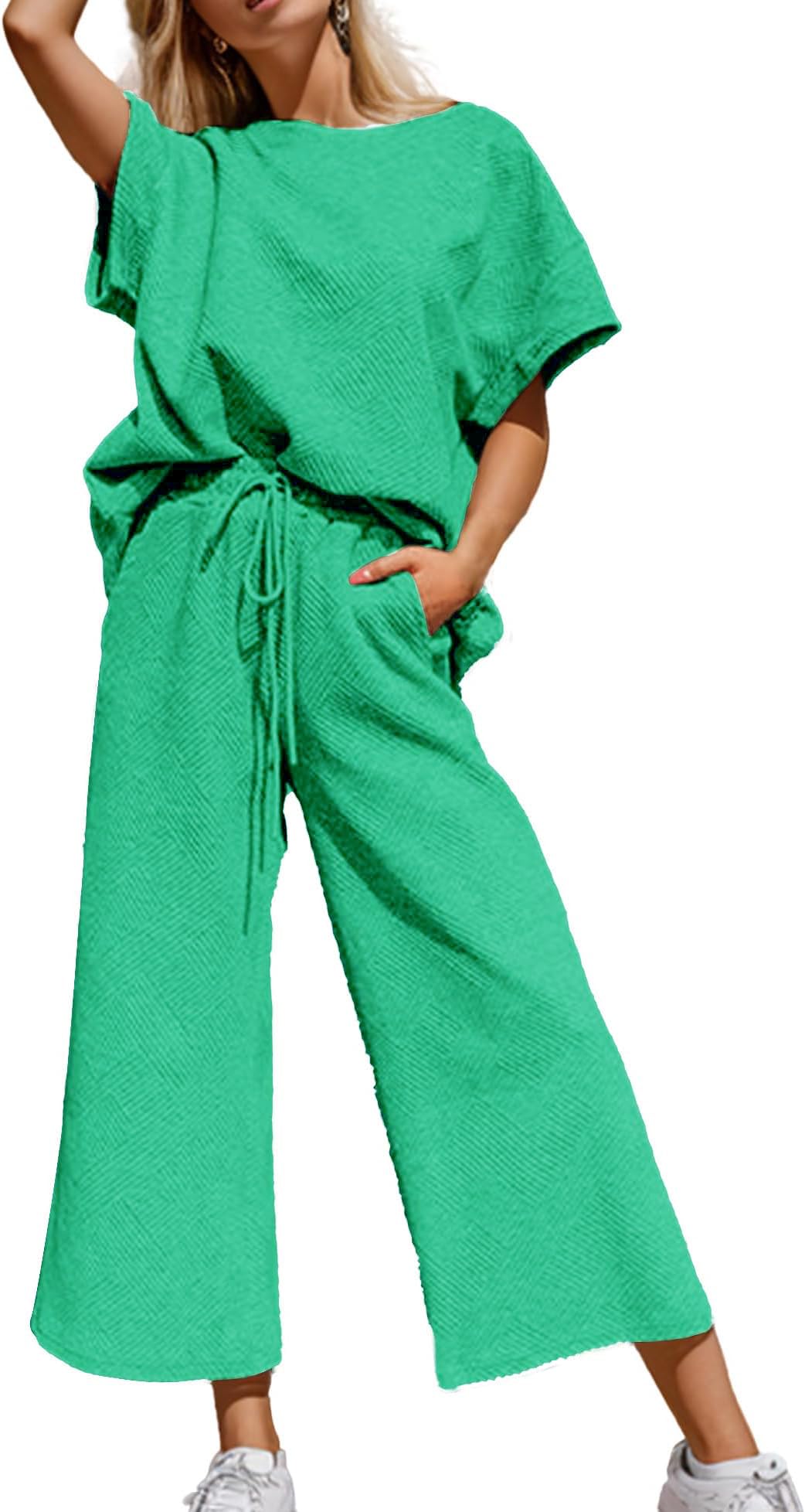 Photo 1 of Bnycuml Women's Two Piece Outfits Casual Short Sleeve Pullover Tops Drawstring Wide Leg Pants Sweatsuit Sets(Green,Large)